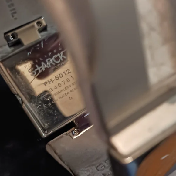 Lady's Phillipe Starck with Fossil Watch Co. White band - Picture 6 of 9